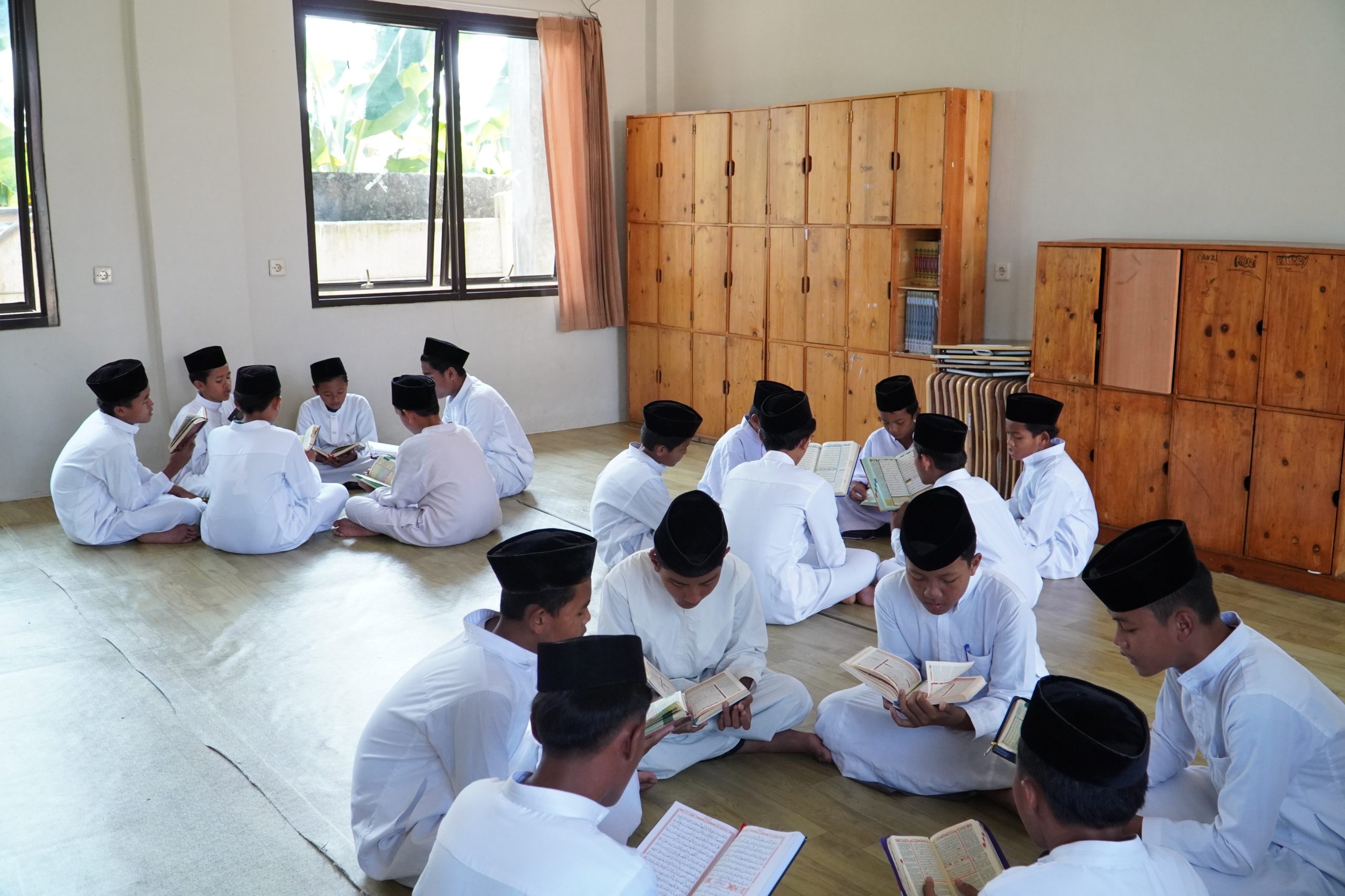 Peran Dukungan Komunitas untuk Yatim-Dhuafa Penghafal Qur'an